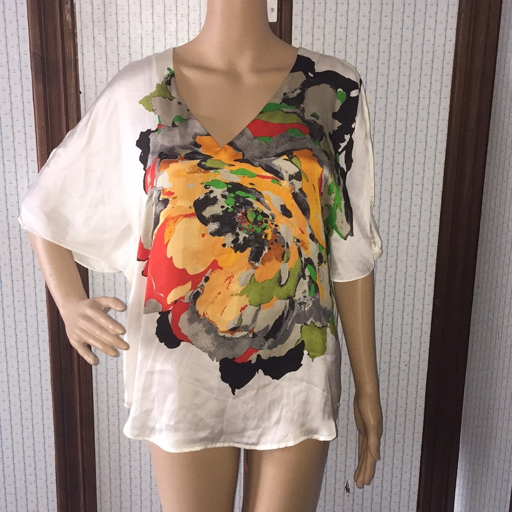 Kenneth Cole Colorful top